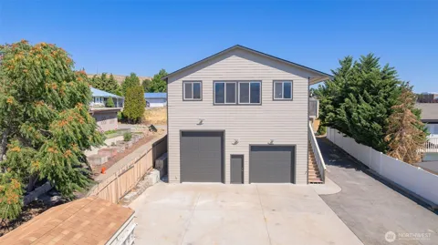 931 Gale Avenue