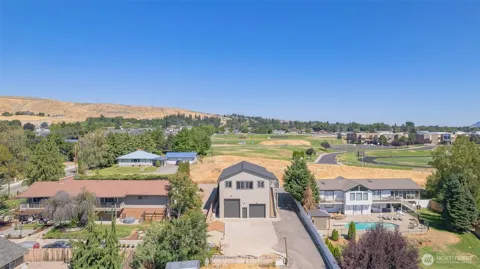 931 Gale Avenue