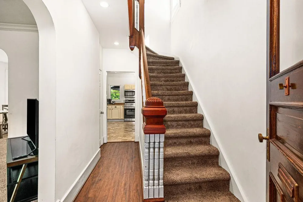 410 E 7th Street Duluth, MN 55805