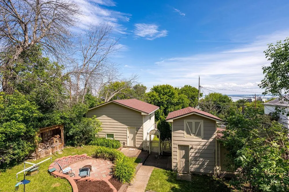 410 E 7th Street Duluth, MN 55805