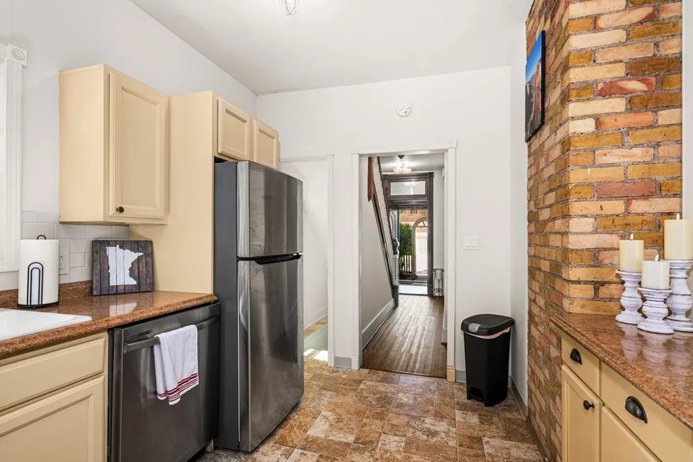 410 E 7th Street Duluth, MN 55805