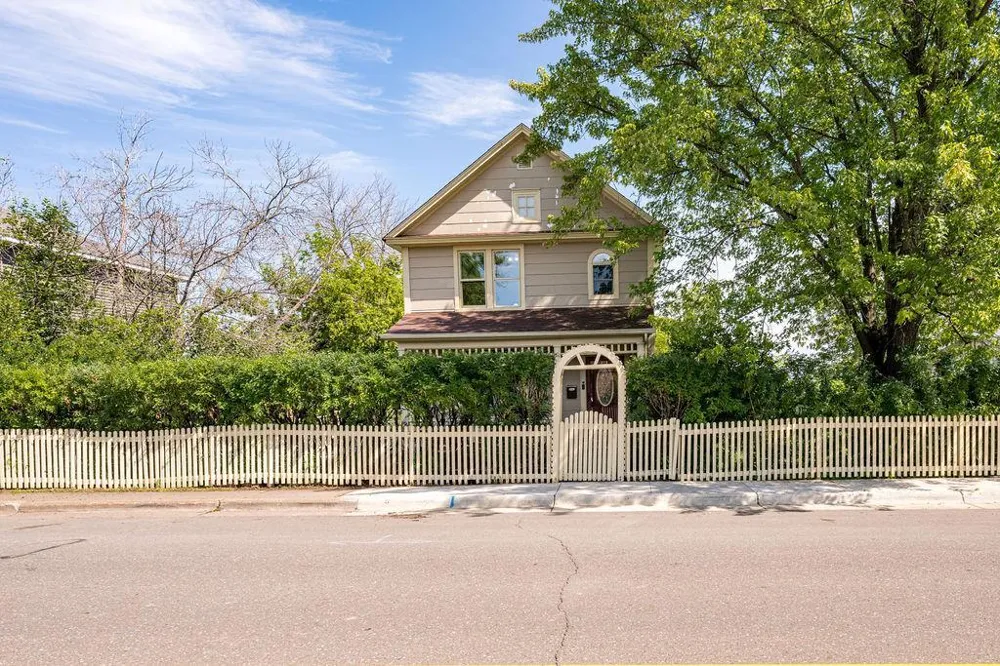 410 E 7th Street Duluth, MN 55805