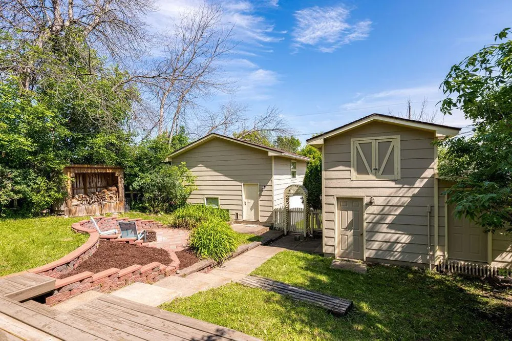 410 E 7th Street Duluth, MN 55805