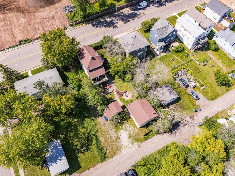 410 E 7th Street Duluth, MN 55805