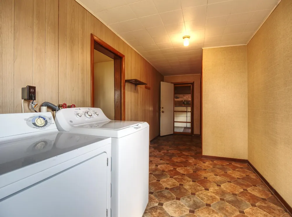 7725 Lake Street Siren, WI 54872