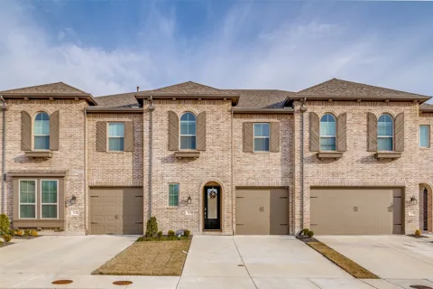 1118 Queensdown Way