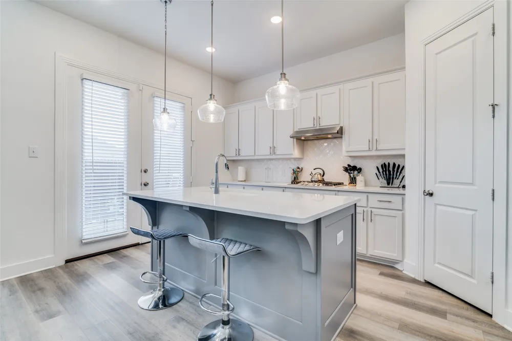 1118 Queensdown Way Forney, TX 75126