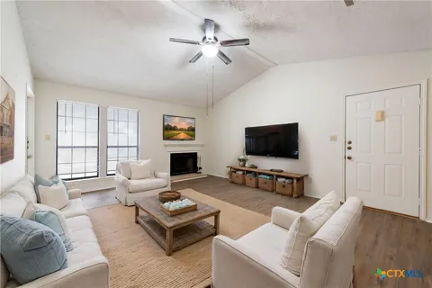 1202 Thorpe Lane #216