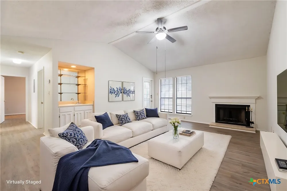 1202 Thorpe Lane #216 San Marcos, TX 78666