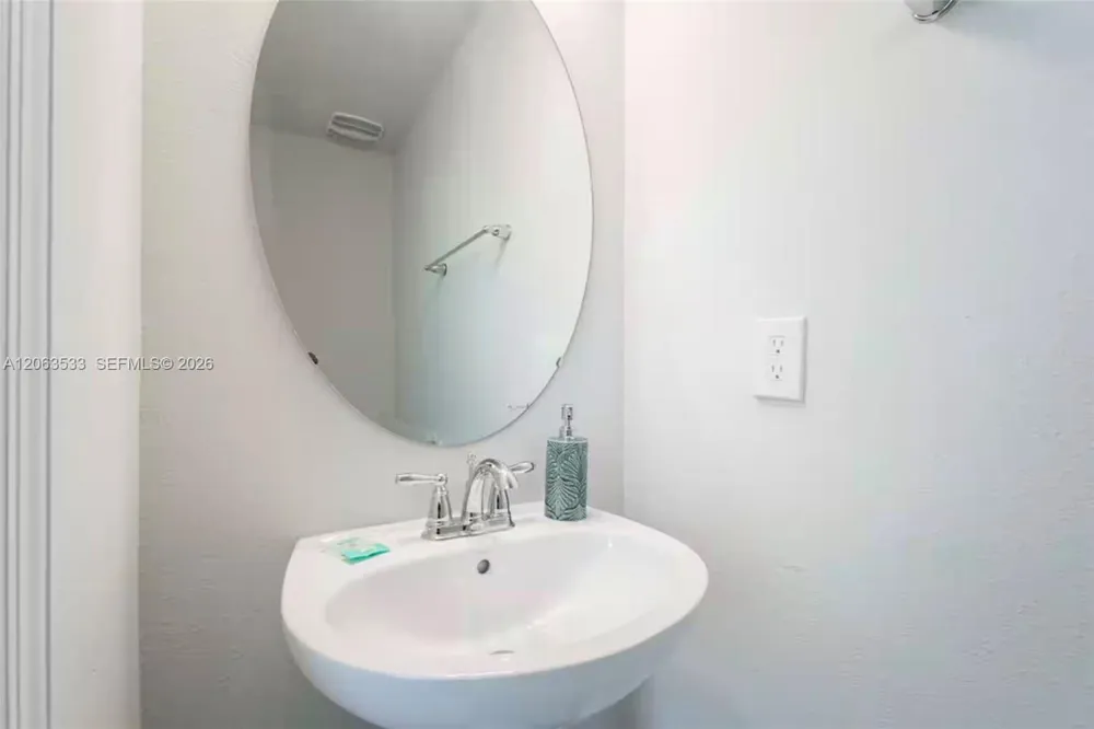 4298 Lana Ave Davenport, FL 33897