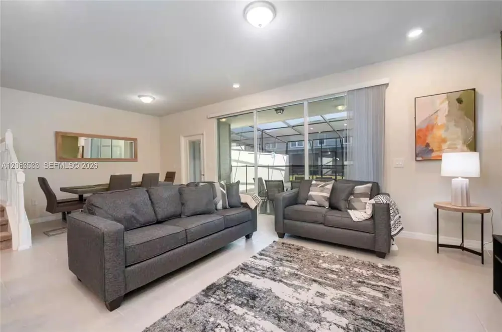 4298 Lana Ave Davenport, FL 33897