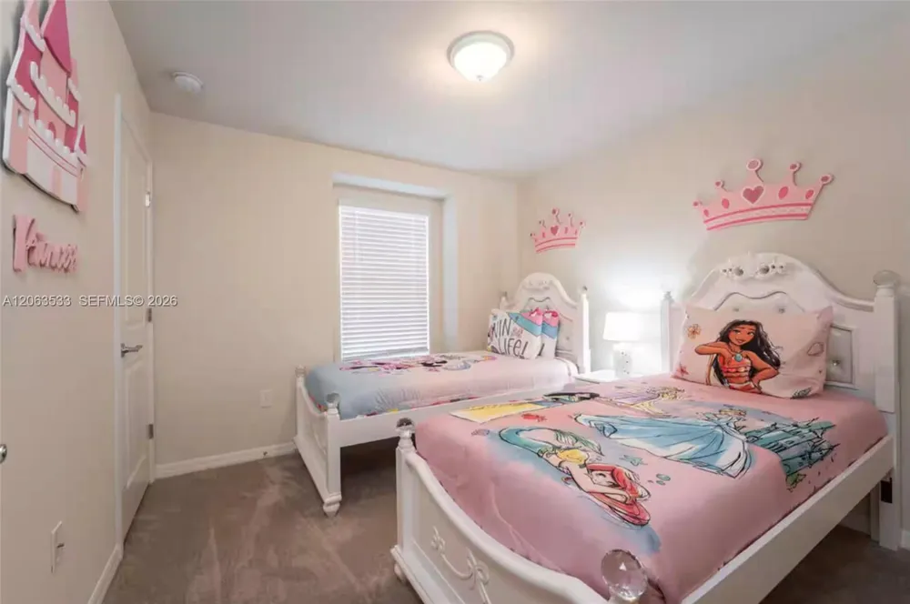 4298 Lana Ave Davenport, FL 33897