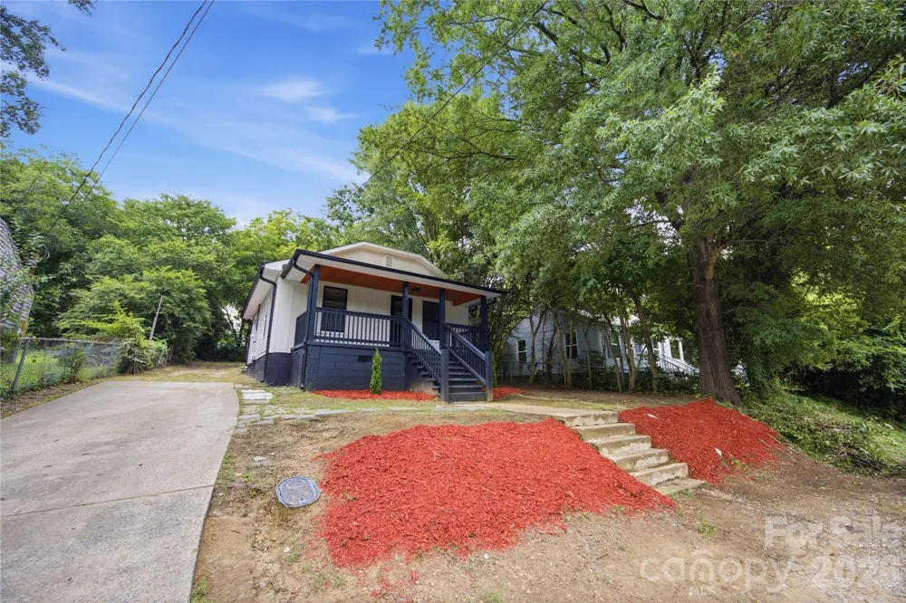 15 Meadowview Avenue Concord, NC 28027