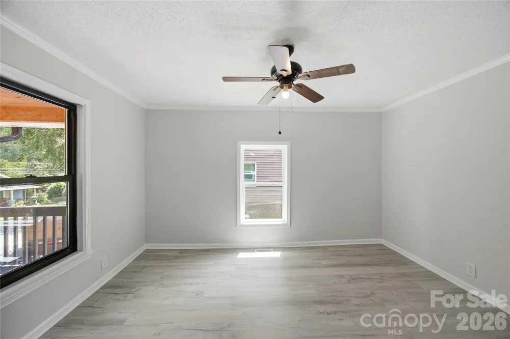15 Meadowview Avenue Concord, NC 28027