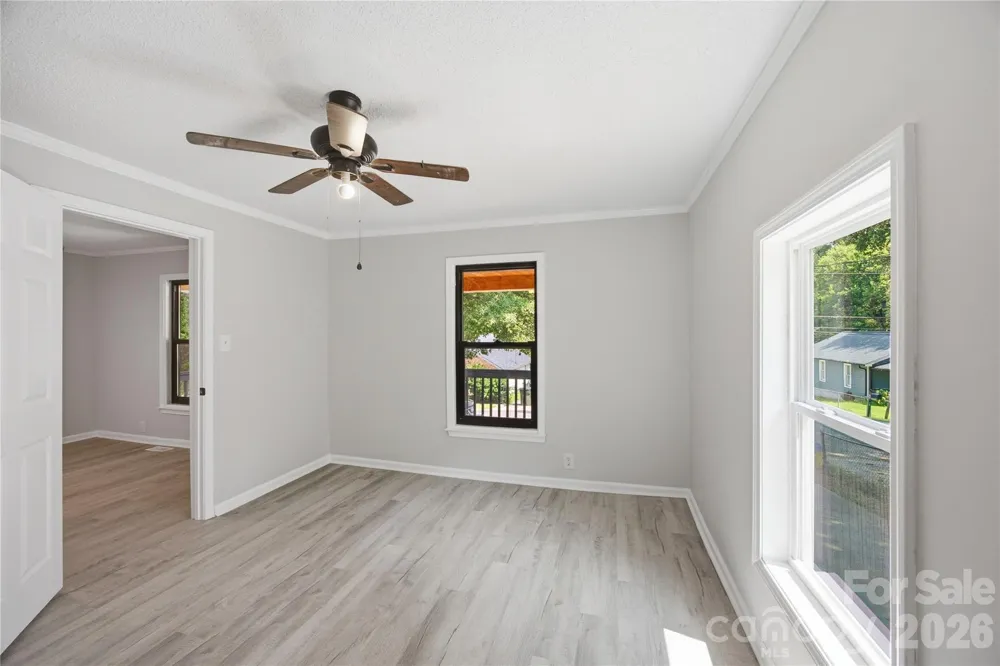 15 Meadowview Avenue Concord, NC 28027