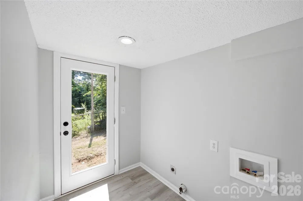 15 Meadowview Avenue Concord, NC 28027