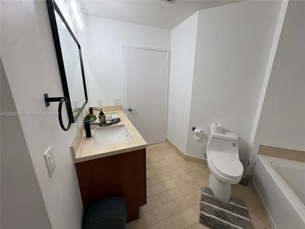 1111 SW 1st Ave #3014-N Miami, FL 33130