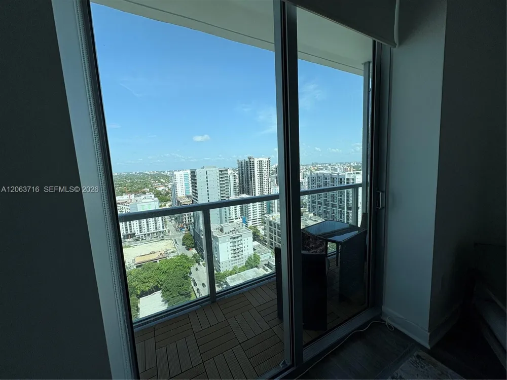 1111 SW 1st Ave #3014-N Miami, FL 33130