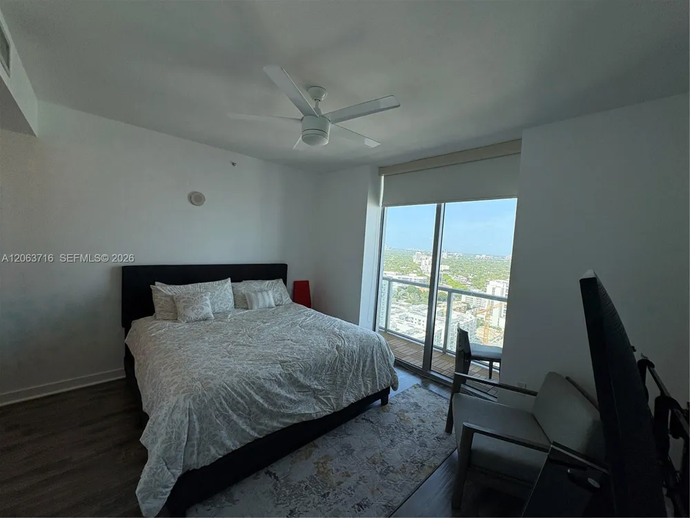 1111 SW 1st Ave #3014-N Miami, FL 33130