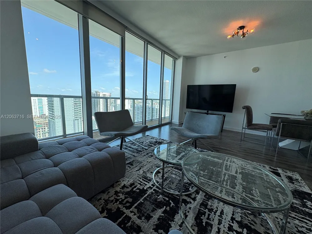 1111 SW 1st Ave #3014-N Miami, FL 33130