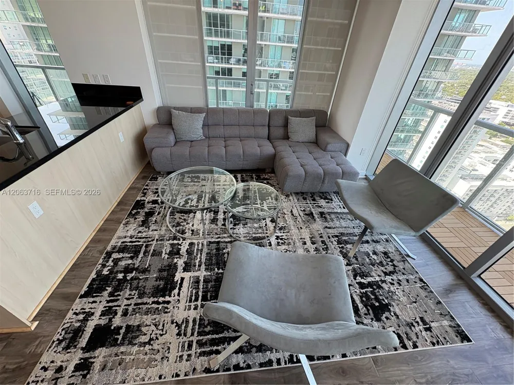 1111 SW 1st Ave #3014-N Miami, FL 33130