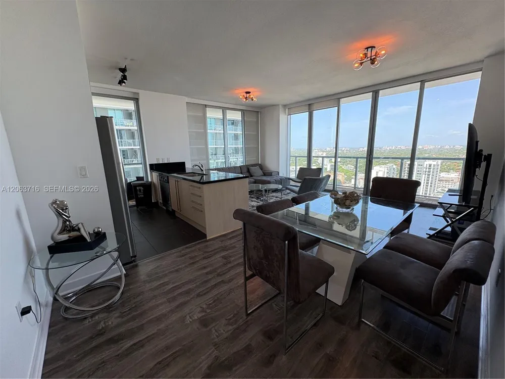 1111 SW 1st Ave #3014-N Miami, FL 33130