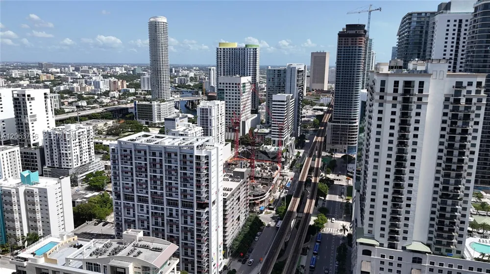 1111 SW 1st Ave #3014-N Miami, FL 33130