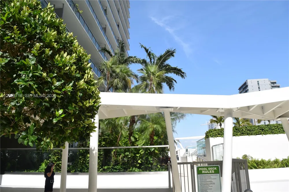 1111 SW 1st Ave #3014-N Miami, FL 33130