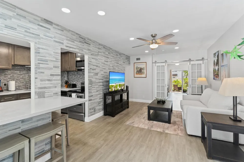 1967 S Ocean Boulevard #107 Lauderdale By The Sea, FL 33062