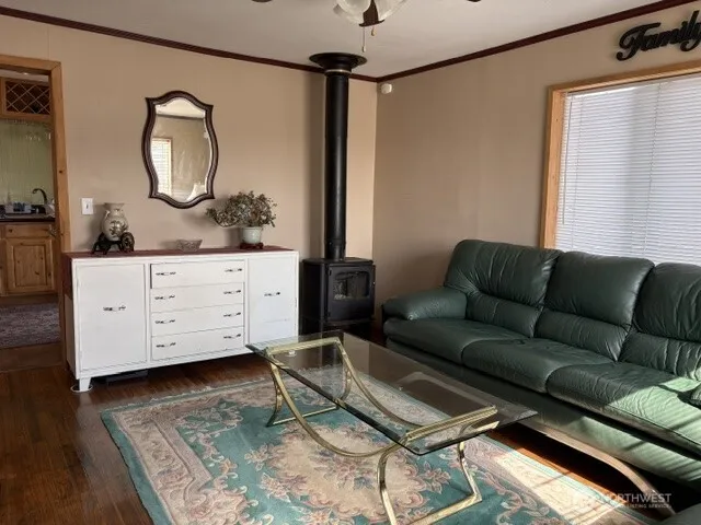 535 11th Elma, WA 98541