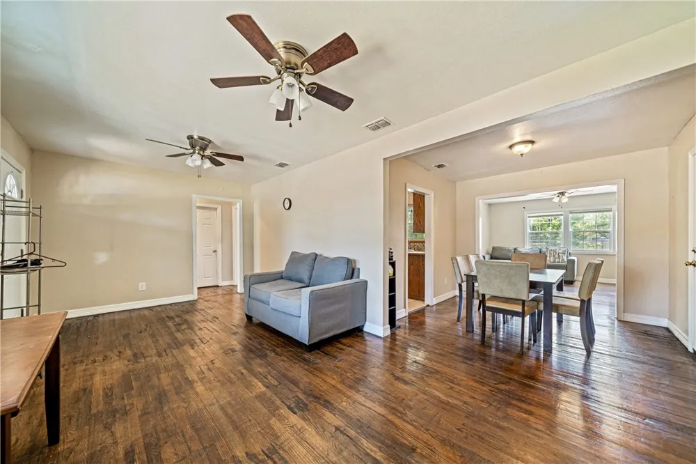 809 E Shelton Street Kingsville, TX 78363