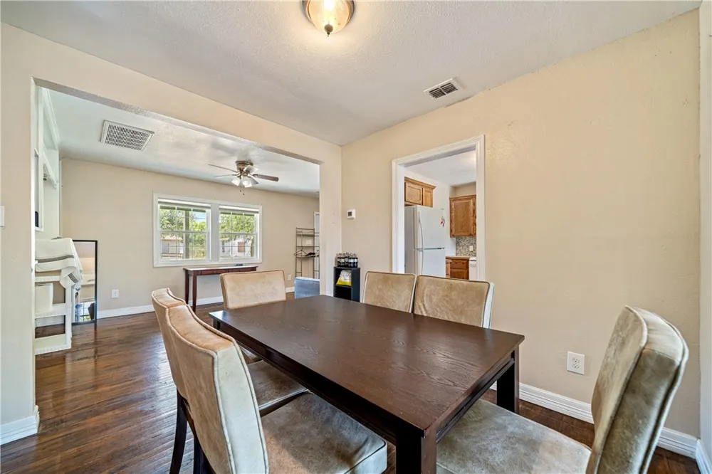 809 E Shelton Street Kingsville, TX 78363