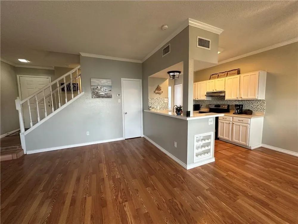 1001 Bayview M Boulevard #M Portland, TX 78374