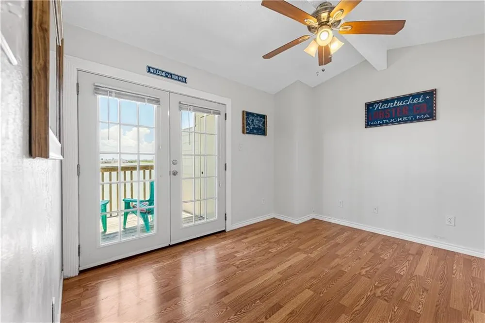 1001 Bayview M Boulevard #M Portland, TX 78374