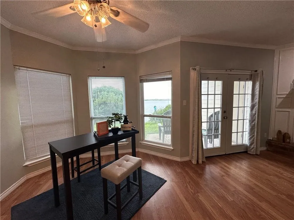 1001 Bayview M Boulevard #M Portland, TX 78374