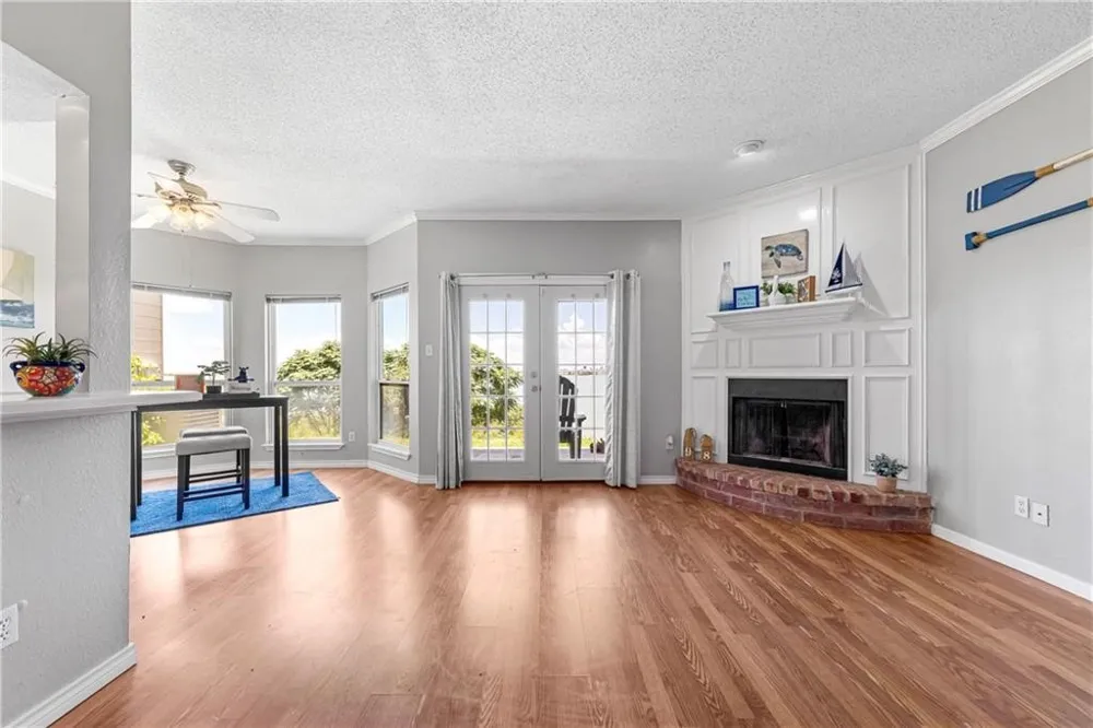 1001 Bayview M Boulevard #M Portland, TX 78374