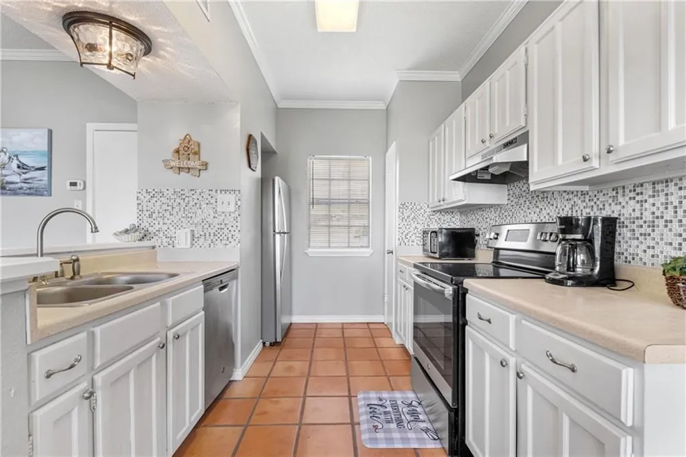 1001 Bayview M Boulevard #M Portland, TX 78374