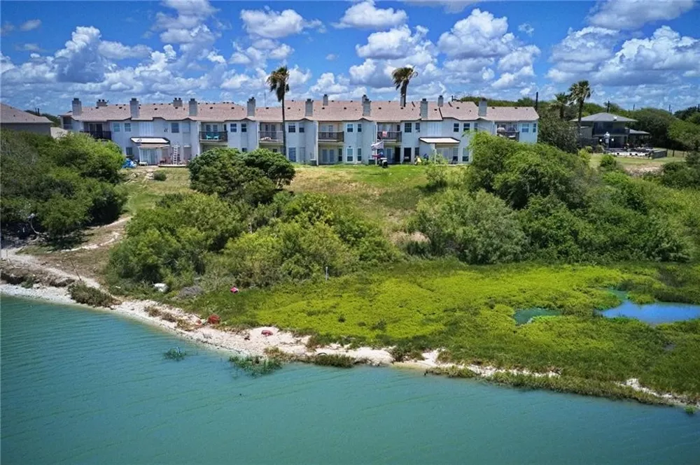 1001 Bayview M Boulevard #M Portland, TX 78374