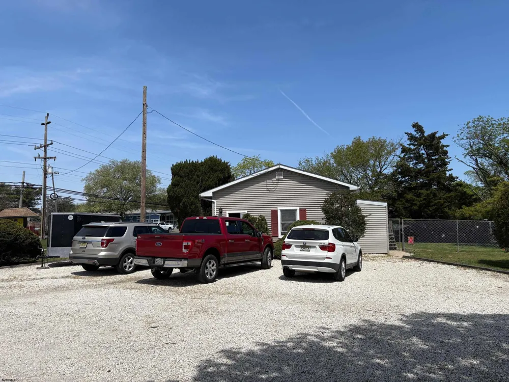 3 Ocean View Dr Ocean View, NJ 08230