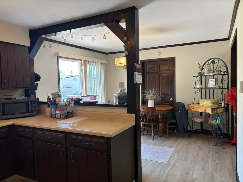 3 Ocean View Dr Ocean View, NJ 08230