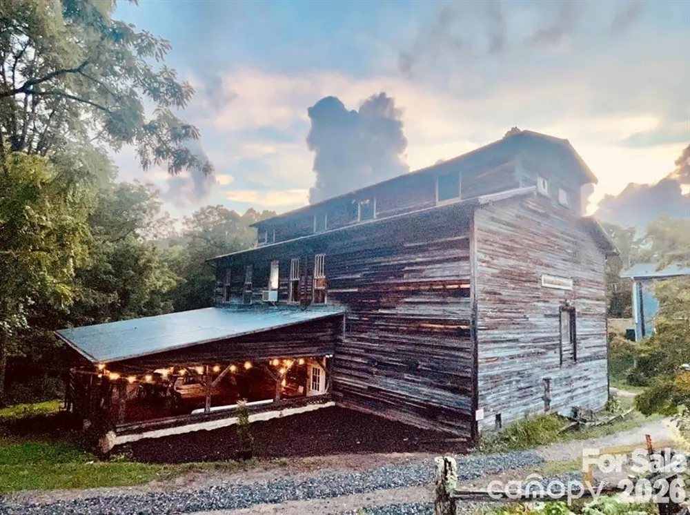 1 Old Mill Lane Weaverville, NC 28787