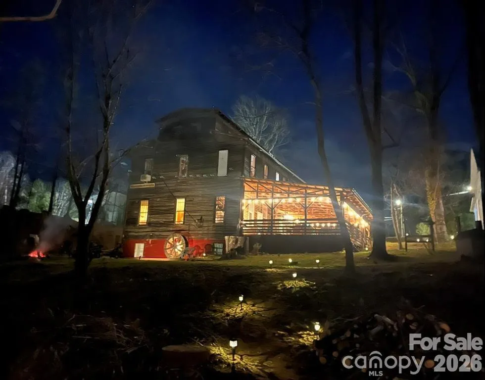 1 Old Mill Lane Weaverville, NC 28787