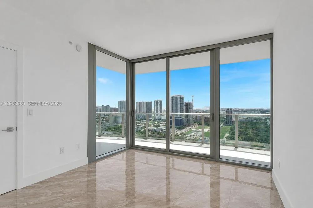488 NE 18th St #3900 Miami, FL 33132