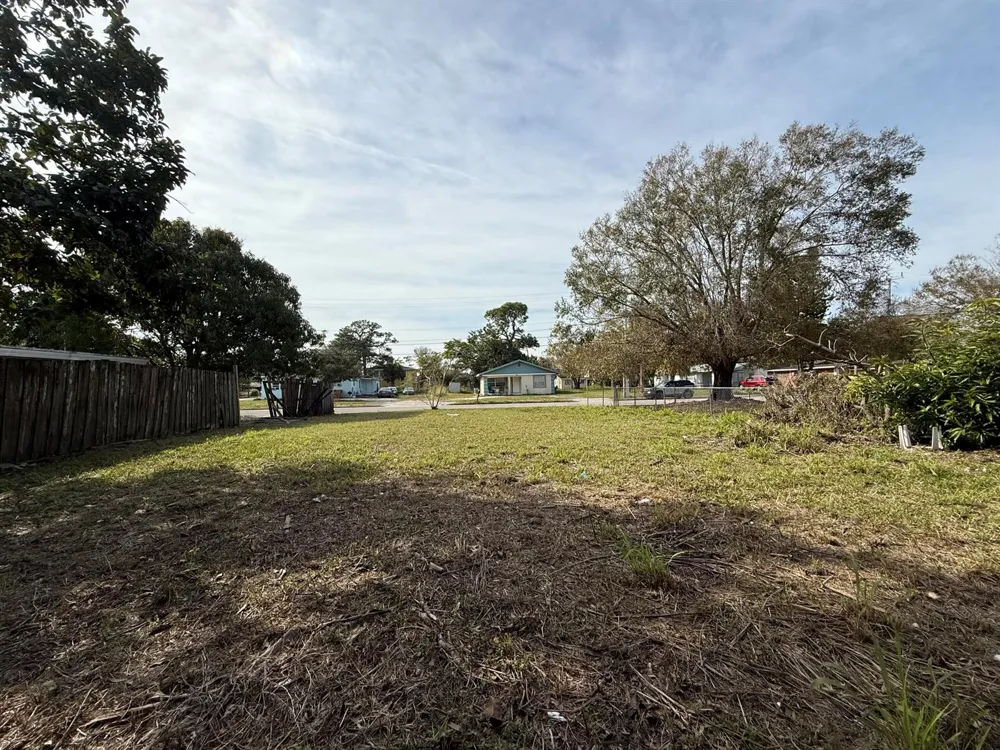 804 22ND STREET Fort Pierce, FL 34950