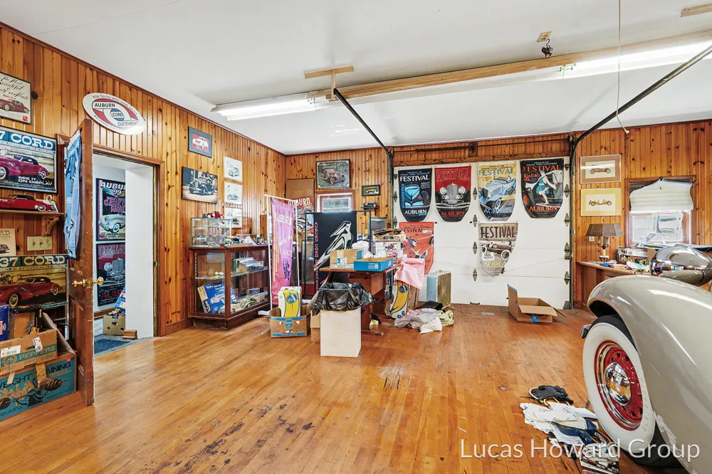 314 S Sherwood Avenue Plainwell, MI 49080