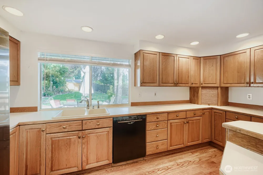 28605 51st Place S Auburn, WA 98001