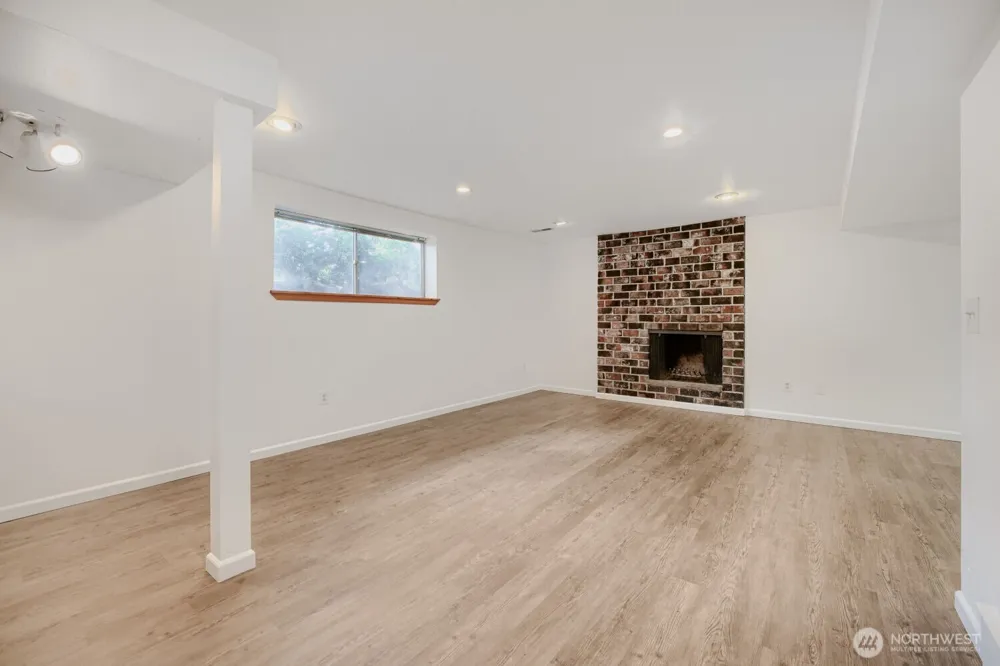 28605 51st Place S Auburn, WA 98001