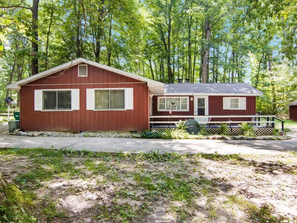4883 Poplar Drive Hayes Township, MI 48625