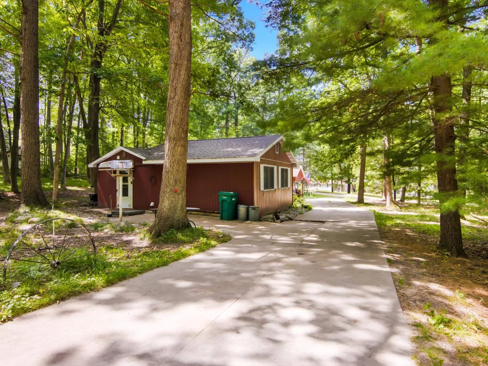 4883 Poplar Drive Hayes Township, MI 48625
