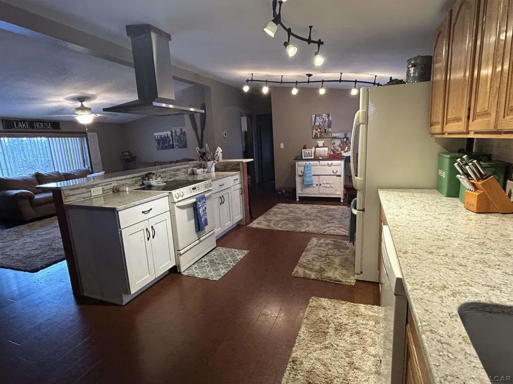 15430 Horton Beach Road Woodstock Township, MI 49253